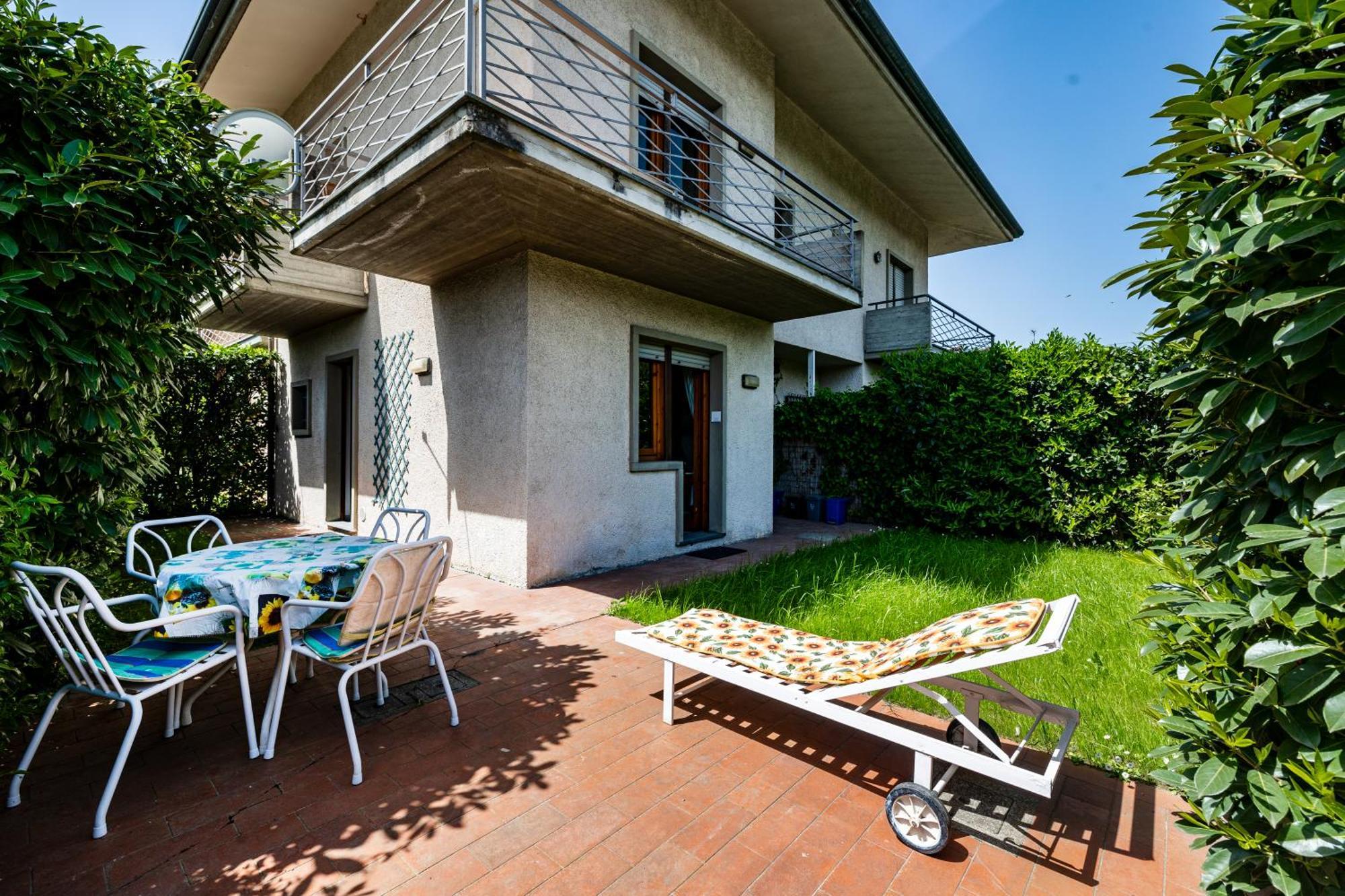 La Chimera 700M From Sea - Happy Rentals Massa  Bagian luar foto